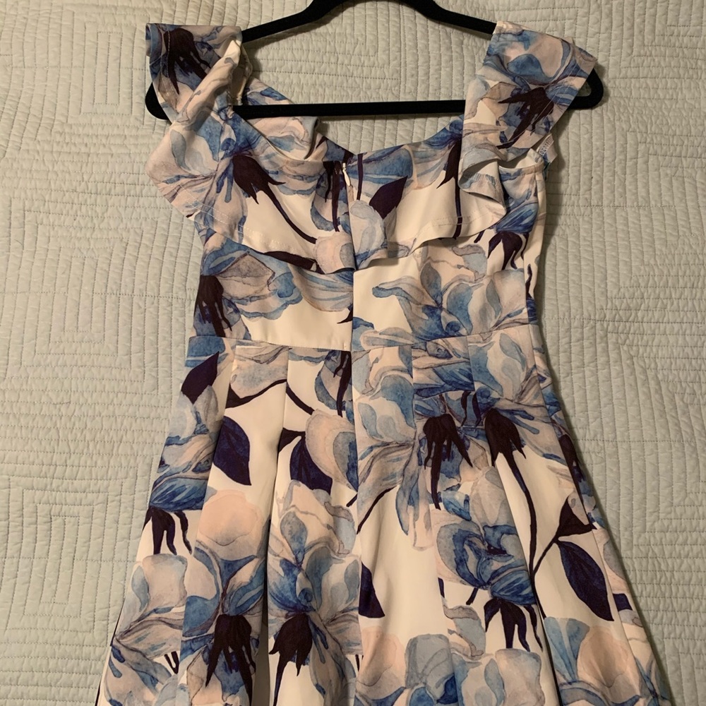 Romper - Picture 2 of 3